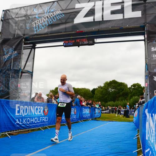 30.08.2026 - Elbe Triathlon Hamburg LAZAROV Photography http://msf.ph/oto/10085465 30.08.2026 11:50:38 Ziel 686, 958 meine-sportfotos.de