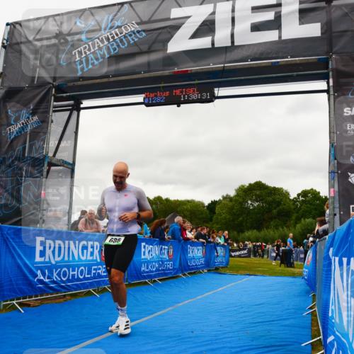 30.08.2026 - Elbe Triathlon Hamburg LAZAROV Photography http://msf.ph/oto/10085468 30.08.2026 11:50:39 Ziel 686, 958 meine-sportfotos.de