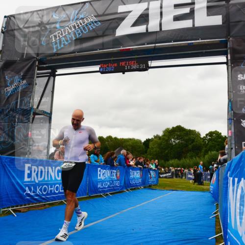 30.08.2026 - Elbe Triathlon Hamburg LAZAROV Photography http://msf.ph/oto/10085470 30.08.2026 11:50:39 Ziel 686, 958 meine-sportfotos.de