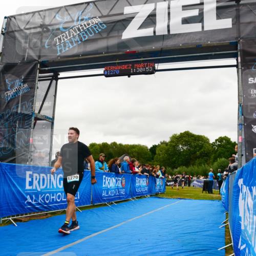 30.08.2026 - Elbe Triathlon Hamburg LAZAROV Photography http://msf.ph/oto/10085479 30.08.2026 11:50:53 Ziel 1270 meine-sportfotos.de