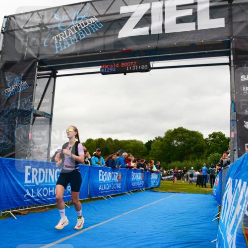30.08.2026 - Elbe Triathlon Hamburg LAZAROV Photography http://msf.ph/oto/10085521 30.08.2026 11:51:09 Ziel 833, 1293 meine-sportfotos.de