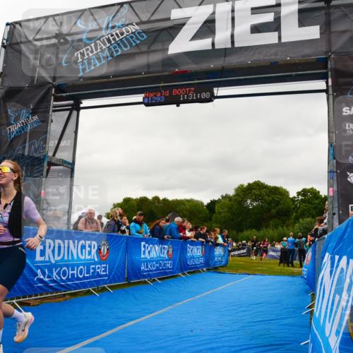 30.08.2026 - Elbe Triathlon Hamburg LAZAROV Photography http://msf.ph/oto/10085532 30.08.2026 11:51:10 Ziel 833, 1293 meine-sportfotos.de