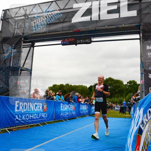 30.08.2026 - Elbe Triathlon Hamburg LAZAROV Photography http://msf.ph/oto/10085610 30.08.2026 11:51:52 Ziel 822, 932, 980, 1262, 1332 meine-sportfotos.de