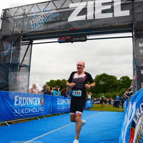 30.08.2026 - Elbe Triathlon Hamburg LAZAROV Photography http://msf.ph/oto/10085615 30.08.2026 11:51:52 Ziel 822, 932, 980, 1262, 1332 meine-sportfotos.de