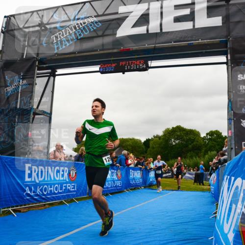 30.08.2026 - Elbe Triathlon Hamburg LAZAROV Photography http://msf.ph/oto/10085629 30.08.2026 11:51:57 Ziel 822, 980, 1262, 1281 meine-sportfotos.de