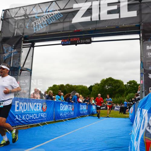 30.08.2026 - Elbe Triathlon Hamburg LAZAROV Photography http://msf.ph/oto/10085659 30.08.2026 11:52:05 Ziel 1281, 1331, 1455 meine-sportfotos.de
