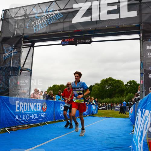 30.08.2026 - Elbe Triathlon Hamburg LAZAROV Photography http://msf.ph/oto/10085664 30.08.2026 11:52:07 Ziel 1281, 1331, 1455 meine-sportfotos.de
