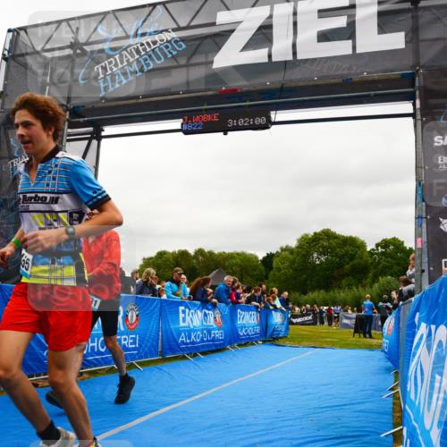 30.08.2026 - Elbe Triathlon Hamburg LAZAROV Photography http://msf.ph/oto/10085673 30.08.2026 11:52:08 Ziel 1331, 1455 meine-sportfotos.de