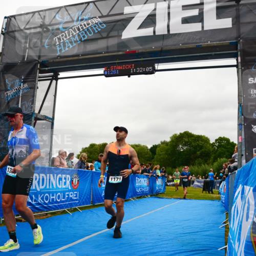 30.08.2026 - Elbe Triathlon Hamburg LAZAROV Photography http://msf.ph/oto/10085689 30.08.2026 11:52:19 Ziel 943, 1128, 1171, 1336, 1578 meine-sportfotos.de