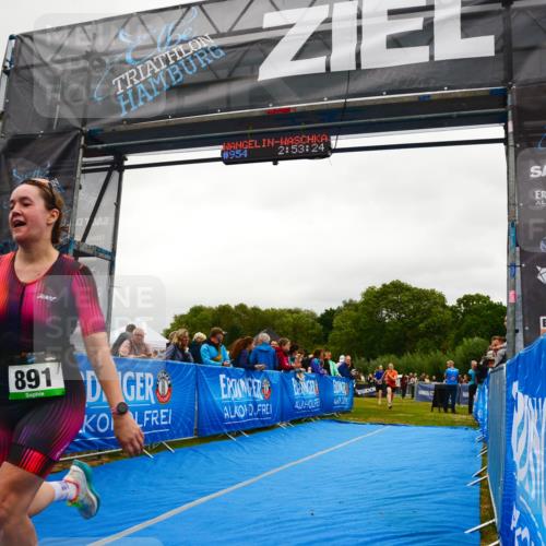 30.08.2026 - Elbe Triathlon Hamburg LAZAROV Photography http://msf.ph/oto/10085827 30.08.2026 11:53:27 Ziel 876, 891, 902, 1426 meine-sportfotos.de