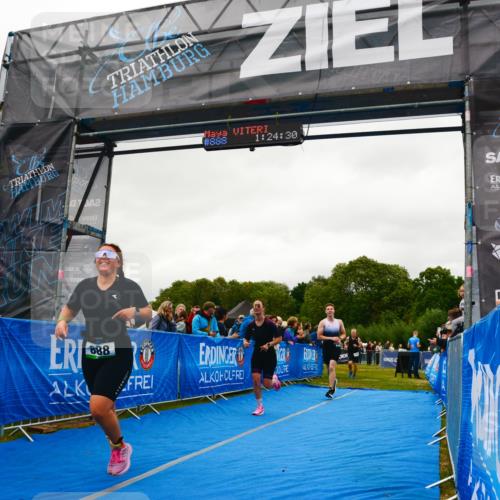30.08.2026 - Elbe Triathlon Hamburg LAZAROV Photography http://msf.ph/oto/10085933 30.08.2026 11:54:28 Ziel 888, 1350, 1378, 1387 meine-sportfotos.de