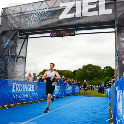 30.08.2026 - Elbe Triathlon Hamburg LAZAROV Photography http://msf.ph/oto/10085949 30.08.2026 11:54:30 Ziel 888, 1350, 1378, 1387 meine-sportfotos.de