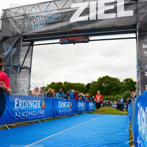 30.08.2026 - Elbe Triathlon Hamburg LAZAROV Photography http://msf.ph/oto/10085974 30.08.2026 11:54:48 Ziel 479, 1393, 1400, 1428 meine-sportfotos.de