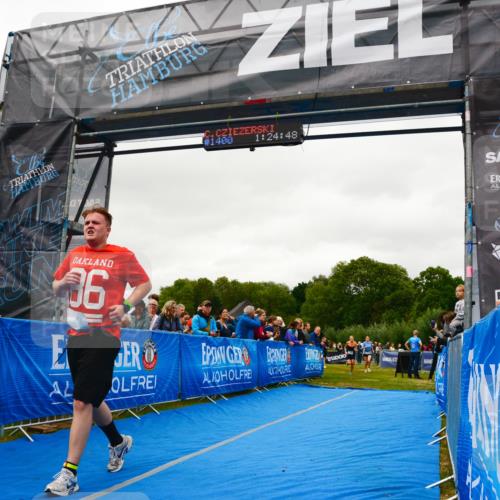 30.08.2026 - Elbe Triathlon Hamburg LAZAROV Photography http://msf.ph/oto/10085987 30.08.2026 11:54:51 Ziel 479, 1393, 1428 meine-sportfotos.de