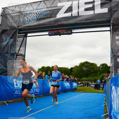 30.08.2026 - Elbe Triathlon Hamburg LAZAROV Photography http://msf.ph/oto/10085995 30.08.2026 11:54:56 Ziel 1393, 1428 meine-sportfotos.de