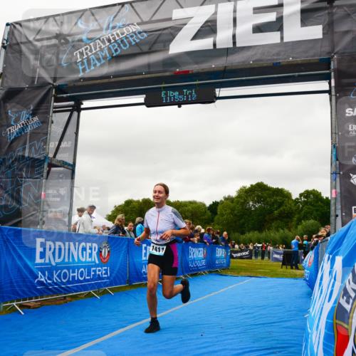 30.08.2026 - Elbe Triathlon Hamburg LAZAROV Photography http://msf.ph/oto/10086006 30.08.2026 11:55:19 Ziel 1411 meine-sportfotos.de