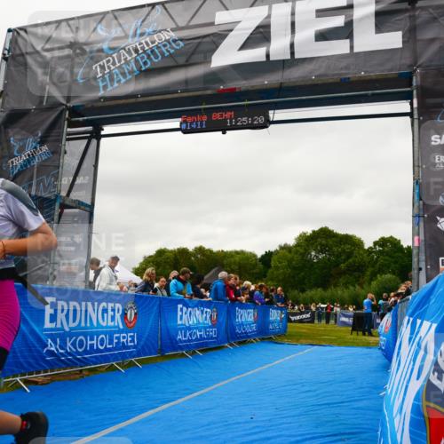 30.08.2026 - Elbe Triathlon Hamburg LAZAROV Photography http://msf.ph/oto/10086016 30.08.2026 11:55:19 Ziel 1411 meine-sportfotos.de