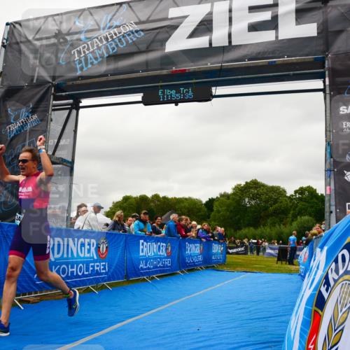 30.08.2026 - Elbe Triathlon Hamburg LAZAROV Photography http://msf.ph/oto/10086022 30.08.2026 11:55:36 Ziel 1343 meine-sportfotos.de