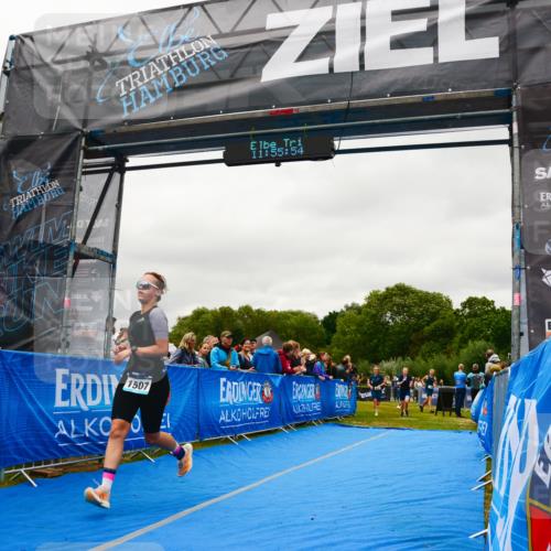 30.08.2026 - Elbe Triathlon Hamburg LAZAROV Photography http://msf.ph/oto/10086043 30.08.2026 11:55:55 Ziel 836, 861, 1376, 1507 meine-sportfotos.de