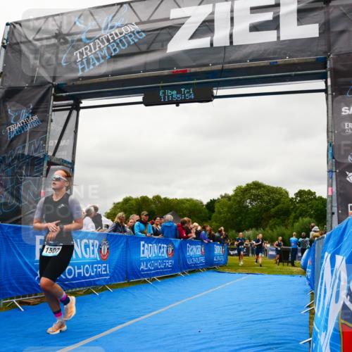30.08.2026 - Elbe Triathlon Hamburg LAZAROV Photography http://msf.ph/oto/10086045 30.08.2026 11:55:55 Ziel 836, 861, 1376, 1507 meine-sportfotos.de