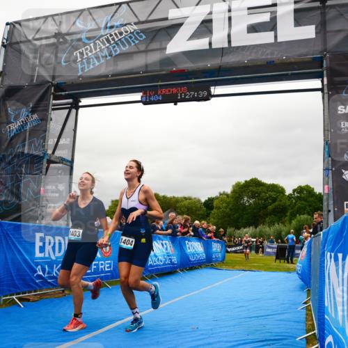 30.08.2026 - Elbe Triathlon Hamburg LAZAROV Photography http://msf.ph/oto/10086122 30.08.2026 11:57:38 Ziel 860, 1403, 1404 meine-sportfotos.de