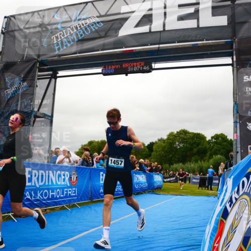 30.08.2026 - Elbe Triathlon Hamburg LAZAROV Photography http://msf.ph/oto/10086145 30.08.2026 11:57:50 Ziel 510, 934, 1304, 1410, 1457 meine-sportfotos.de