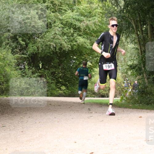 30.08.2026 - Elbe Triathlon Hamburg Antke Förster http://msf.ph/oto/10094620 30.08.2026 09:37:55 Laufen 194 meine-sportfotos.de