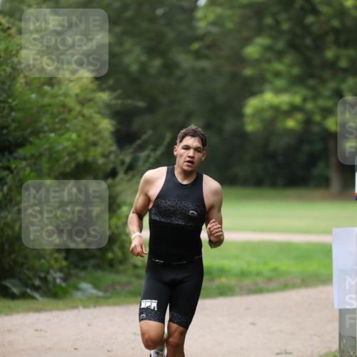 30.08.2026 - Elbe Triathlon Hamburg Antke Förster http://msf.ph/oto/10094623 30.08.2026 09:22:06 Laufen  meine-sportfotos.de
