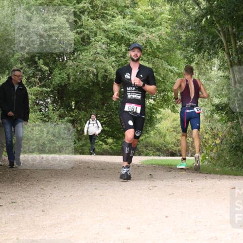 30.08.2026 - Elbe Triathlon Hamburg Antke Förster http://msf.ph/oto/10094634 30.08.2026 09:38:30 Laufen 961, 20 meine-sportfotos.de
