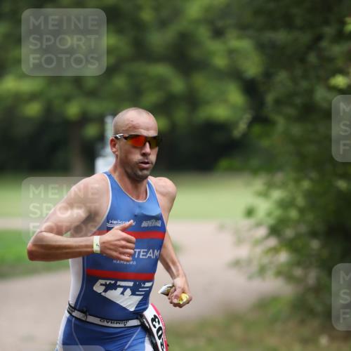 30.08.2026 - Elbe Triathlon Hamburg Antke Förster http://msf.ph/oto/10094651 30.08.2026 09:23:49 Laufen 303 meine-sportfotos.de