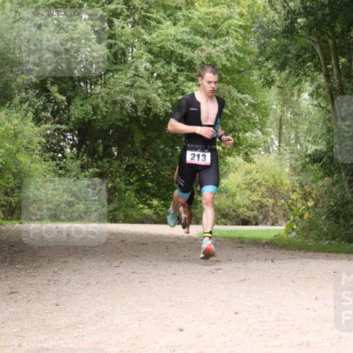 30.08.2026 - Elbe Triathlon Hamburg Antke Förster http://msf.ph/oto/10094678 30.08.2026 09:41:18 Laufen 213 meine-sportfotos.de
