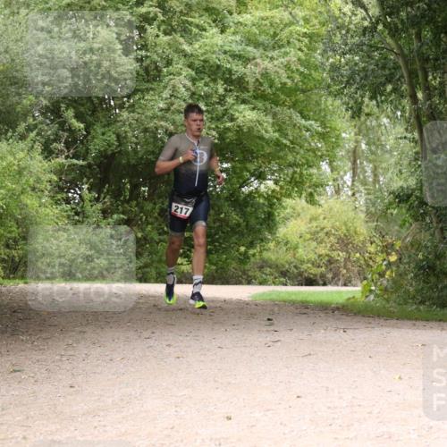 30.08.2026 - Elbe Triathlon Hamburg Antke Förster http://msf.ph/oto/10094684 30.08.2026 09:41:33 Laufen 217 meine-sportfotos.de