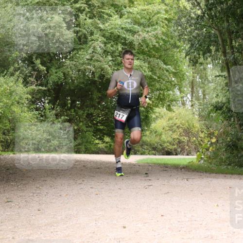 30.08.2026 - Elbe Triathlon Hamburg Antke Förster http://msf.ph/oto/10094686 30.08.2026 09:41:33 Laufen 217 meine-sportfotos.de