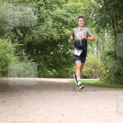 30.08.2026 - Elbe Triathlon Hamburg Antke Förster http://msf.ph/oto/10094688 30.08.2026 09:41:34 Laufen 217 meine-sportfotos.de