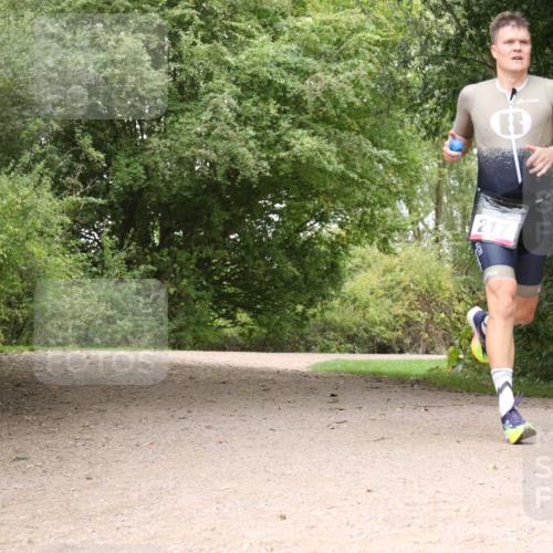 30.08.2026 - Elbe Triathlon Hamburg Antke Förster http://msf.ph/oto/10094690 30.08.2026 09:41:34 Laufen 217 meine-sportfotos.de