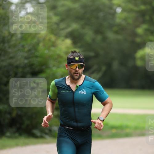 30.08.2026 - Elbe Triathlon Hamburg Antke Förster http://msf.ph/oto/10094705 30.08.2026 09:26:16 Laufen  meine-sportfotos.de