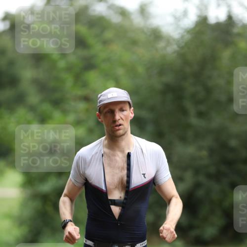 30.08.2026 - Elbe Triathlon Hamburg Antke Förster http://msf.ph/oto/10094715 30.08.2026 09:26:24 Laufen 197 meine-sportfotos.de