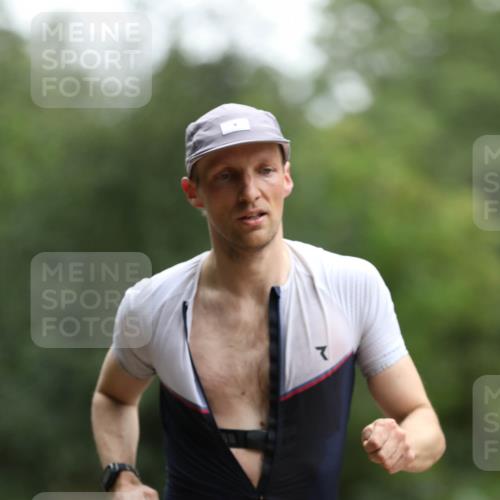 30.08.2026 - Elbe Triathlon Hamburg Antke Förster http://msf.ph/oto/10094717 30.08.2026 09:26:25 Laufen 197 meine-sportfotos.de