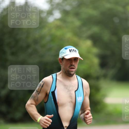 30.08.2026 - Elbe Triathlon Hamburg Antke Förster http://msf.ph/oto/10094725 30.08.2026 09:26:31 Laufen 207 meine-sportfotos.de