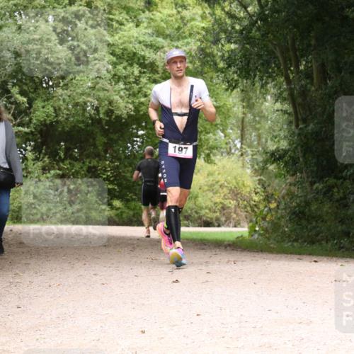 30.08.2026 - Elbe Triathlon Hamburg Antke Förster http://msf.ph/oto/10094750 30.08.2026 09:44:12 Laufen 197 meine-sportfotos.de