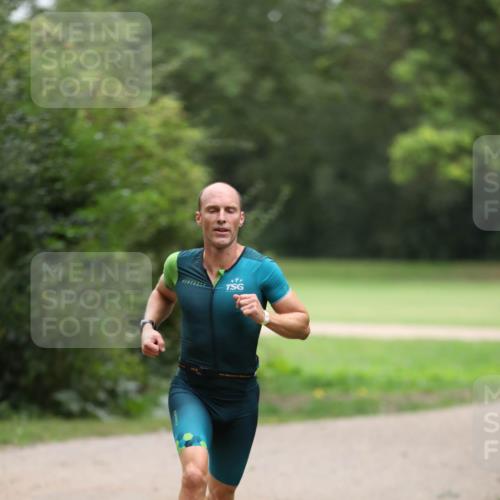 30.08.2026 - Elbe Triathlon Hamburg Antke Förster http://msf.ph/oto/10094757 30.08.2026 09:29:28 Laufen  meine-sportfotos.de