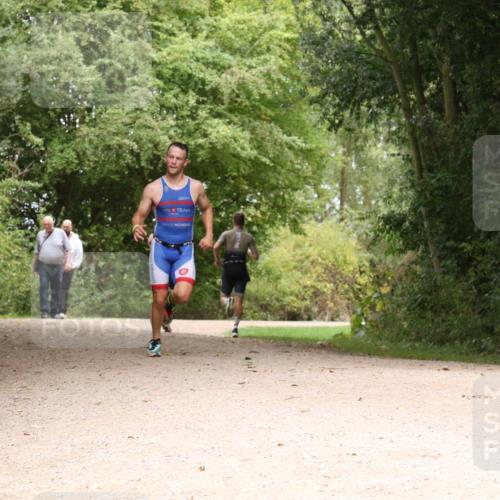 30.08.2026 - Elbe Triathlon Hamburg Antke Förster http://msf.ph/oto/10094764 30.08.2026 09:45:25 Laufen  meine-sportfotos.de