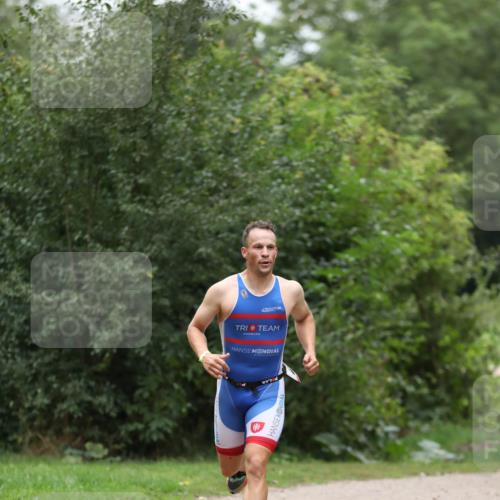 30.08.2026 - Elbe Triathlon Hamburg Antke Förster http://msf.ph/oto/10094775 30.08.2026 09:30:17 Laufen  meine-sportfotos.de