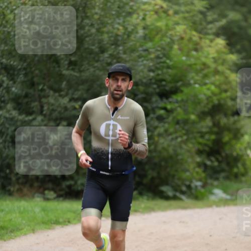 30.08.2026 - Elbe Triathlon Hamburg Antke Förster http://msf.ph/oto/10094795 30.08.2026 09:30:39 Laufen  meine-sportfotos.de