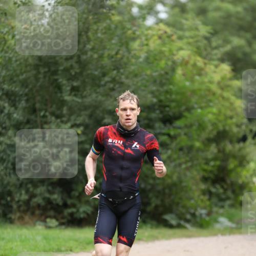 30.08.2026 - Elbe Triathlon Hamburg Antke Förster http://msf.ph/oto/10094801 30.08.2026 09:31:44 Laufen  meine-sportfotos.de