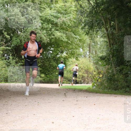 30.08.2026 - Elbe Triathlon Hamburg Antke Förster http://msf.ph/oto/10094820 30.08.2026 09:48:26 Laufen  meine-sportfotos.de