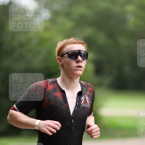 30.08.2026 - Elbe Triathlon Hamburg Antke Förster http://msf.ph/oto/10094863 30.08.2026 09:33:01 Laufen 223 meine-sportfotos.de