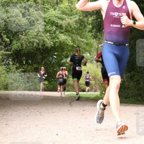 30.08.2026 - Elbe Triathlon Hamburg Antke Förster http://msf.ph/oto/10094864 30.08.2026 09:49:53 Laufen 382 meine-sportfotos.de