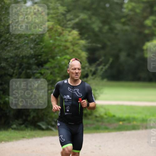 30.08.2026 - Elbe Triathlon Hamburg Antke Förster http://msf.ph/oto/10094869 30.08.2026 09:33:09 Laufen  meine-sportfotos.de