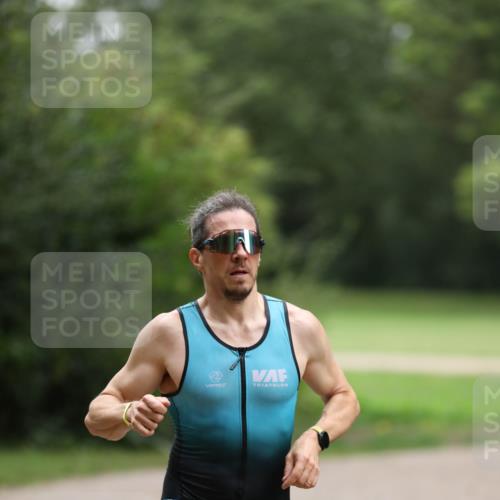30.08.2026 - Elbe Triathlon Hamburg Antke Förster http://msf.ph/oto/10094903 30.08.2026 09:34:26 Laufen 210 meine-sportfotos.de